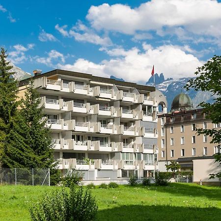 Spirit Apartments - Balkon - Bergsicht - Parkplatz Engelberg Dış mekan fotoğraf