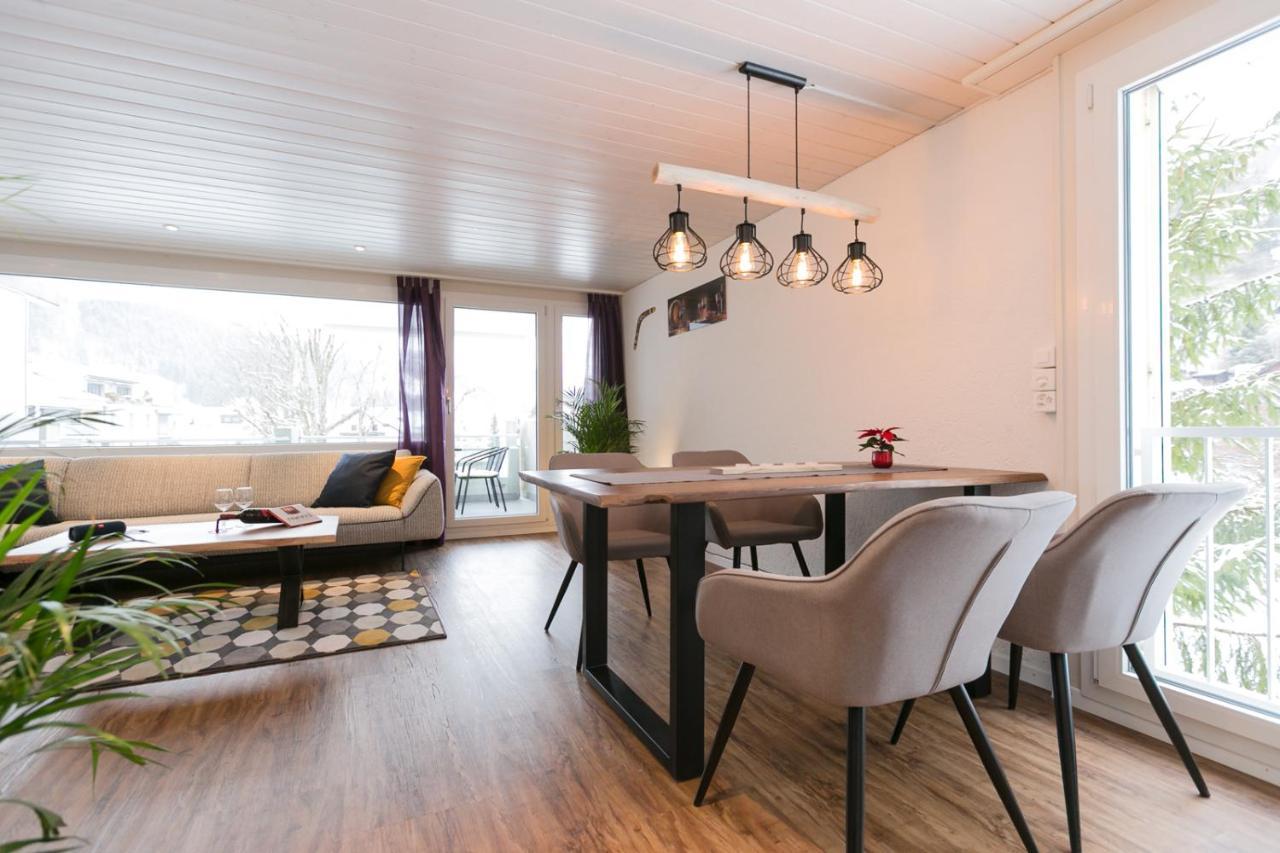 Spirit Apartments - Balkon - Bergsicht - Parkplatz Engelberg Dış mekan fotoğraf